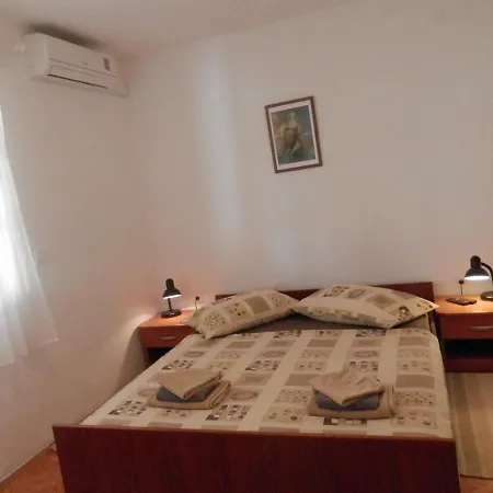 Διαμέρισμα Selak, *