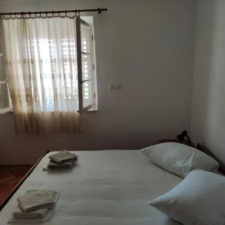 Διαμέρισμα Selak, *