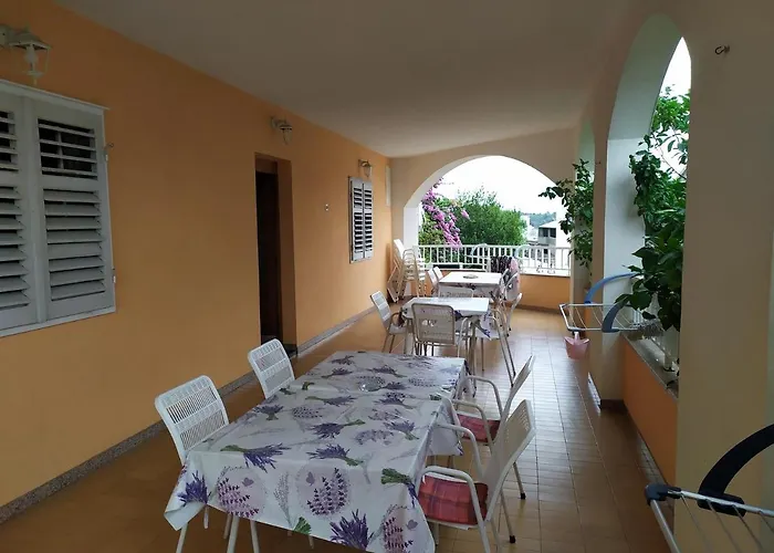 Selak, * Μακάρσκα